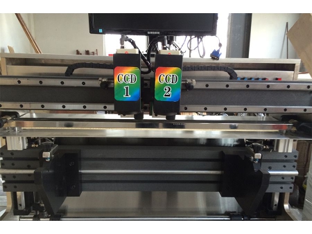 Máquina de montaje de placas flexográficas