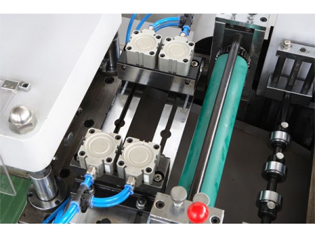 Máquina troqueladora de etiquetas de cama plana (WQM-320G/WQM-420)