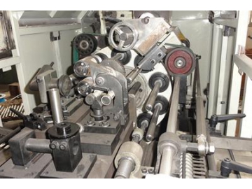 Máquina recortadora de tubos de aluminio