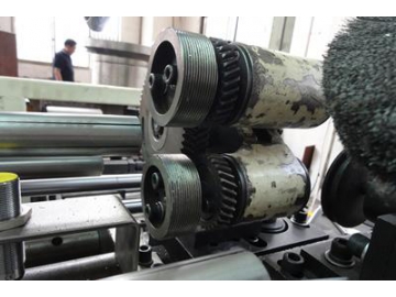 Máquina recortadora de tubos de aluminio