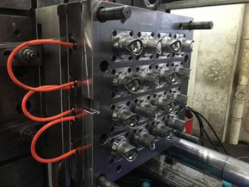 Moldes para tapas de desodorantes de ambientes en aerosol de PP