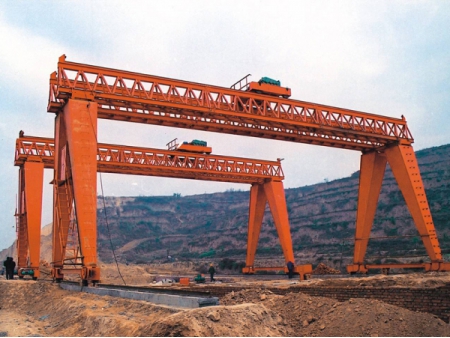 Grúa pórtico de construcción para puentes