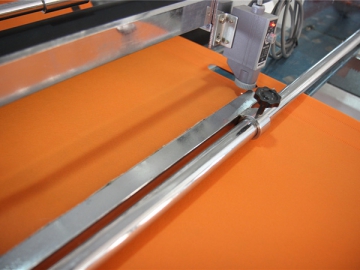 Máquina para producción de bolsa plana no tejida WFB-D600