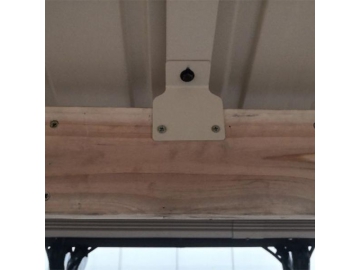 Gabebo de madera con techo de acero galvanizado 12' x 10'