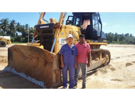 Bulldozer GTY220; Buldócer; Topadora