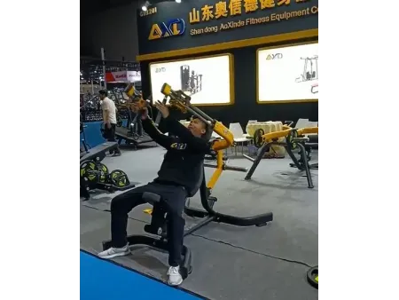 Máquina de apertura de pecho inclinada