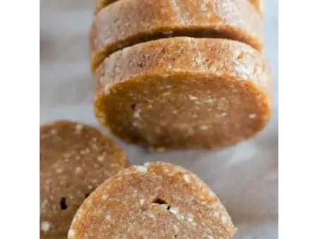 Máquina formadora y rellenadora