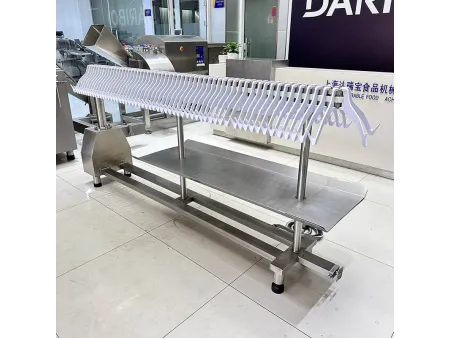 Máquina para enlazar y colgar salchichas