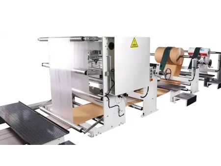 Máquina para formar tubos de sacos de papel valvulados