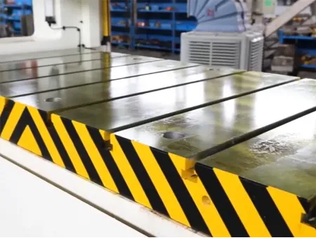 Prensa de biela doble de lado recto