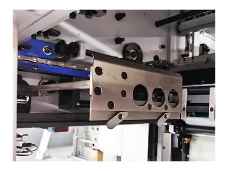 Troqueladora con plegado automático de cama plana (trabajo pesado)