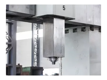 Mandrinadora-fresadora tipo pórtico / gantry CNC (pórtico móvil y mesa fija)