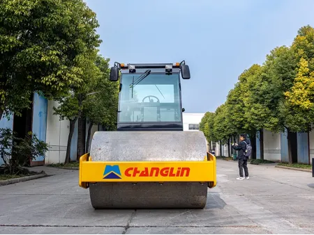 GYS10J  Compactador vibratorio de un tambor