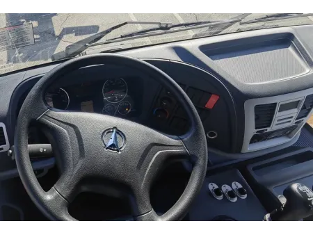 Camión volquete 4×2