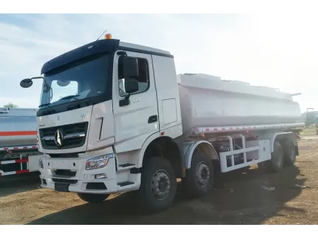 Camión cisterna de agua 8×4