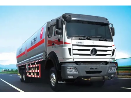 Camión cisterna de combustible 6×4