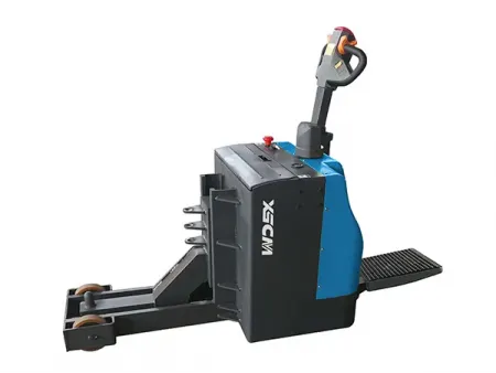 Tractor eléctrico de arrastre con operador de pie (tracción trasera) STB30B