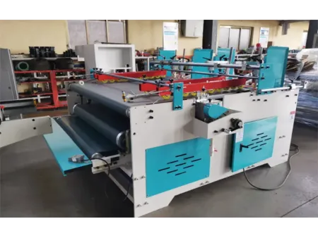 Plegadora encoladora semiautomática para cajas con fondo automático (tipo crash-lock)