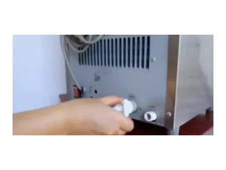 Dispensador automático de hielo