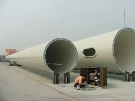 Fabricación de chimeneas industriales y estructuras de torres de acero