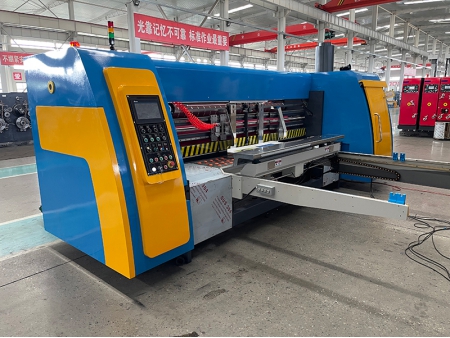Fabricante de máquinas para fabricar cajas de carton