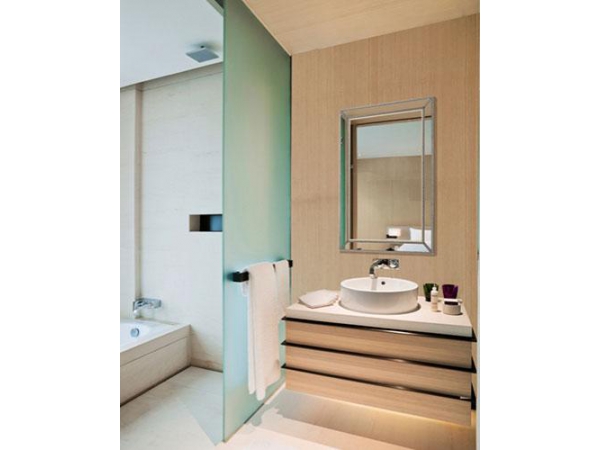 Espejo rectangular con marco de madera para baño | Yingfeng